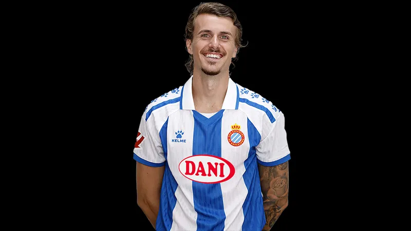 Đội hình Espanyol tập luyện trước trận đấu với Villarreal